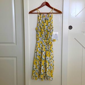 Lemon print sundress with side tie. Size medium.